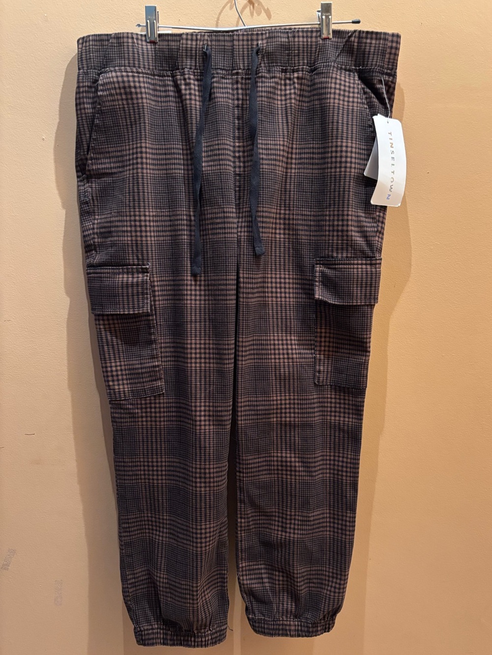 Tinseltown brown plaid pull-on cargo pants size XL